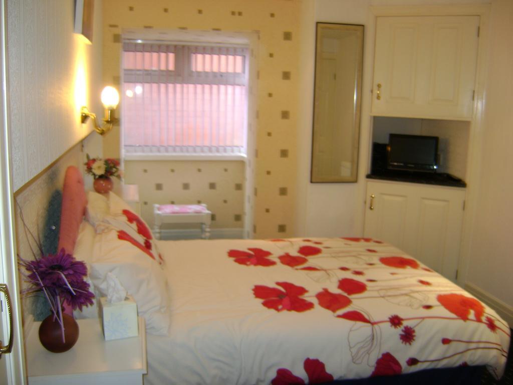 Athenry Guest House Blackpool Room photo
